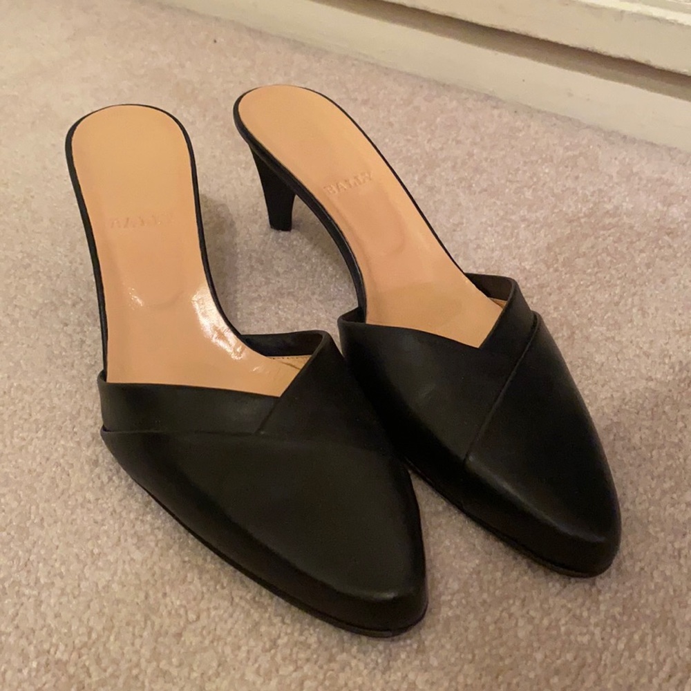 New Bally 8 1/2 Black Leather Heels